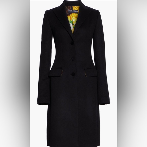 💯 - New Authentic ship same day Dolce&Gabbana
Velvet Button Wool & Cashmere … - Picture 1 of 15